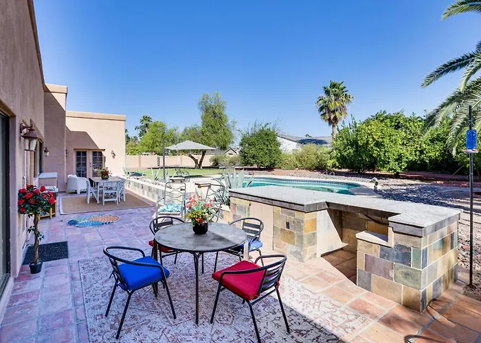 Scottsdale Biohack W Pool Access And Yard Hébergement de vacances