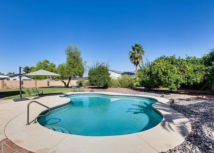 Scottsdale Biohack W Pool Access And Yard Hébergement de vacances