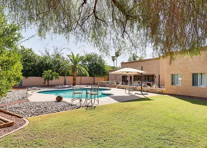 Scottsdale Biohack W Pool Access And Yard Hébergement de vacances